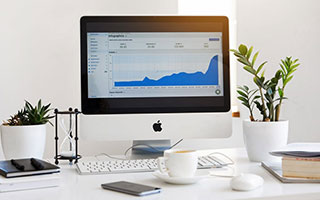 乐鱼体育官网下载-德甲高压战术下球员冲刺频率与决策质量的平衡机制分析